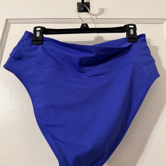 Fabletics High-Waisted Cross Over Swim Bottom Sz XL - Picture 5 of 6